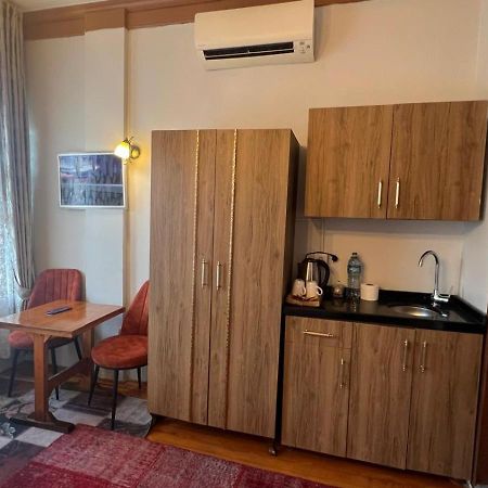 April Hotel Istanbul Eksteriør billede