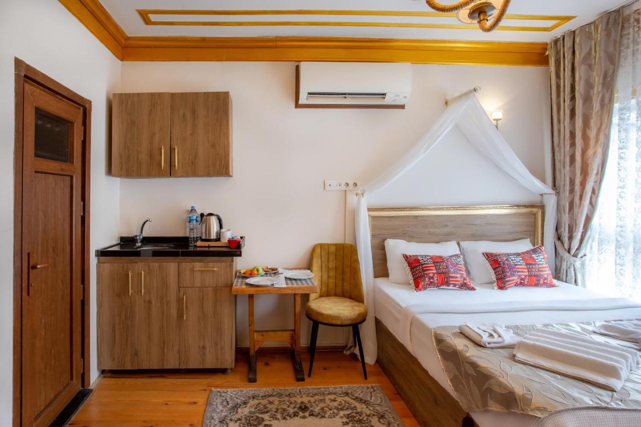 April Hotel Istanbul Eksteriør billede