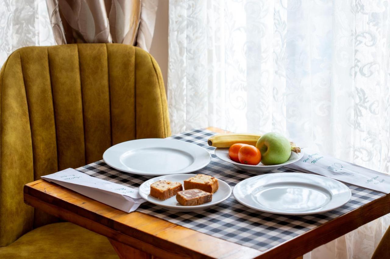 April Hotel Istanbul Eksteriør billede