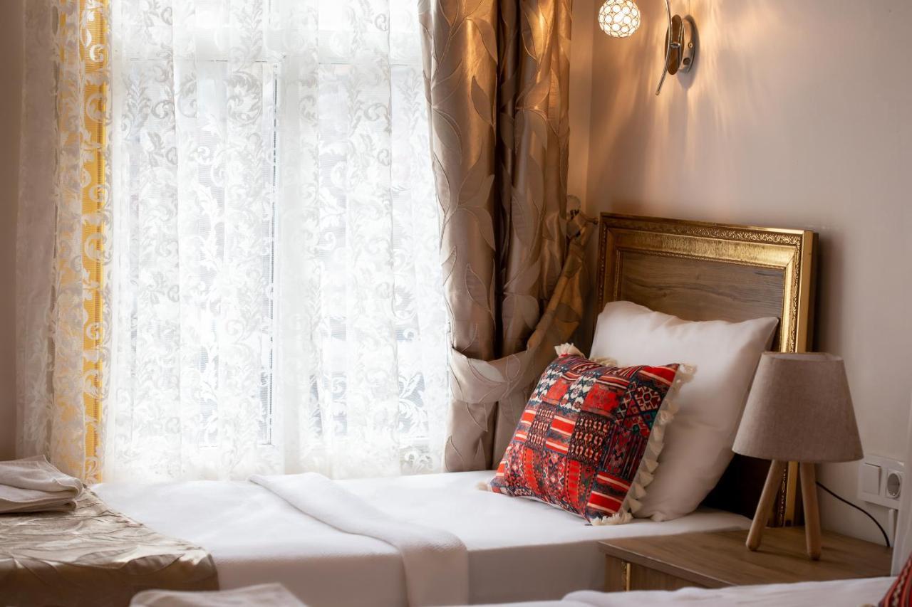 April Hotel Istanbul Eksteriør billede
