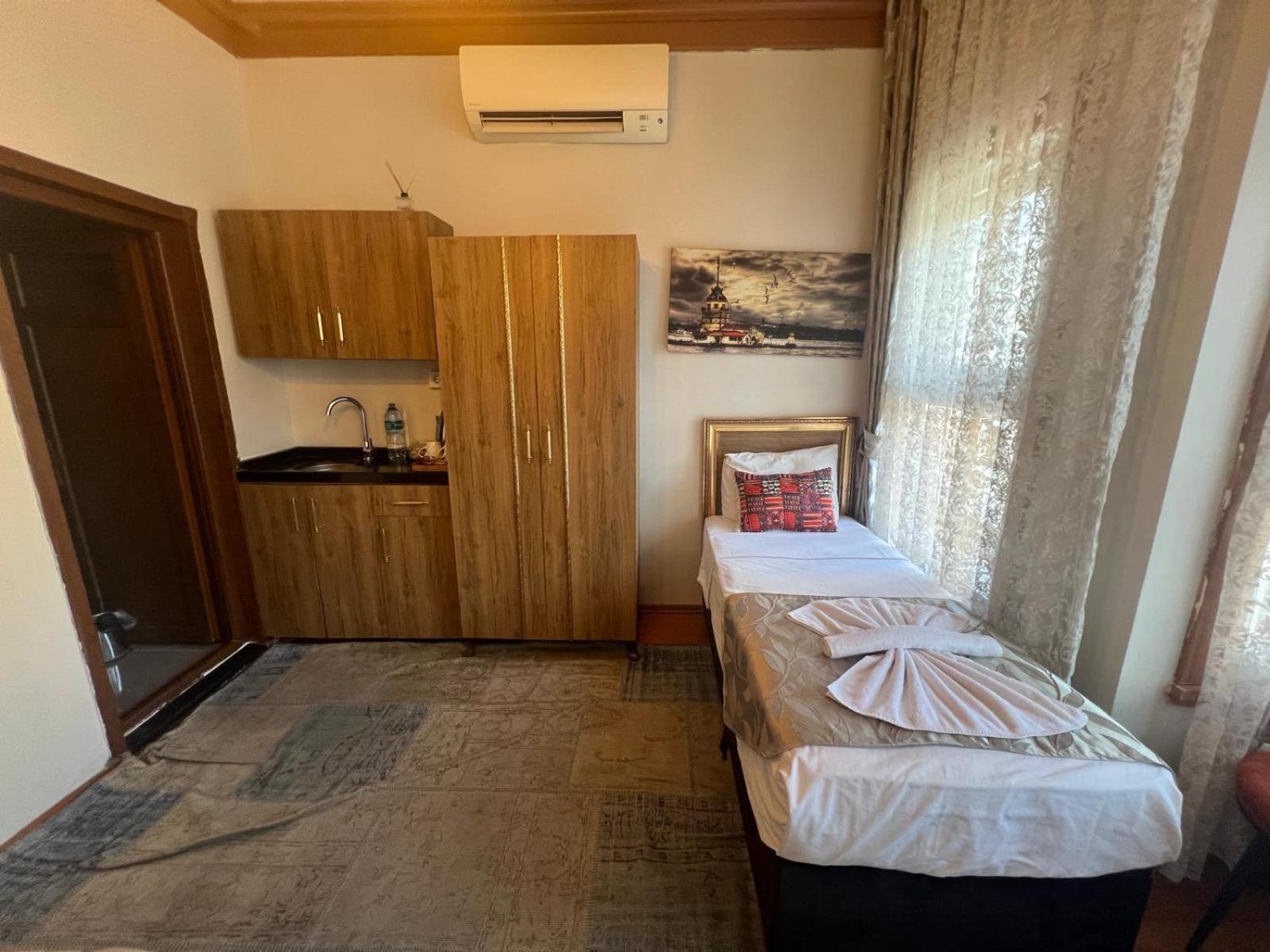 April Hotel Istanbul Eksteriør billede